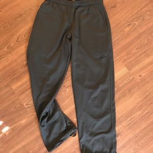 Nike therma fit sweatpants